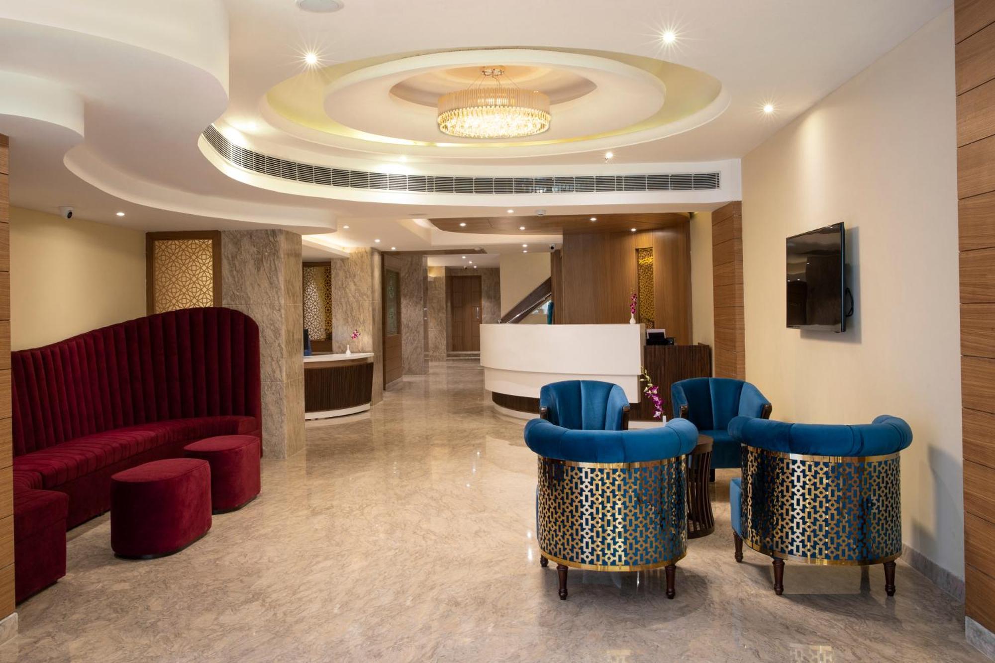 Regenta Central Cassia Zirakpur Chandigarh Exterior foto