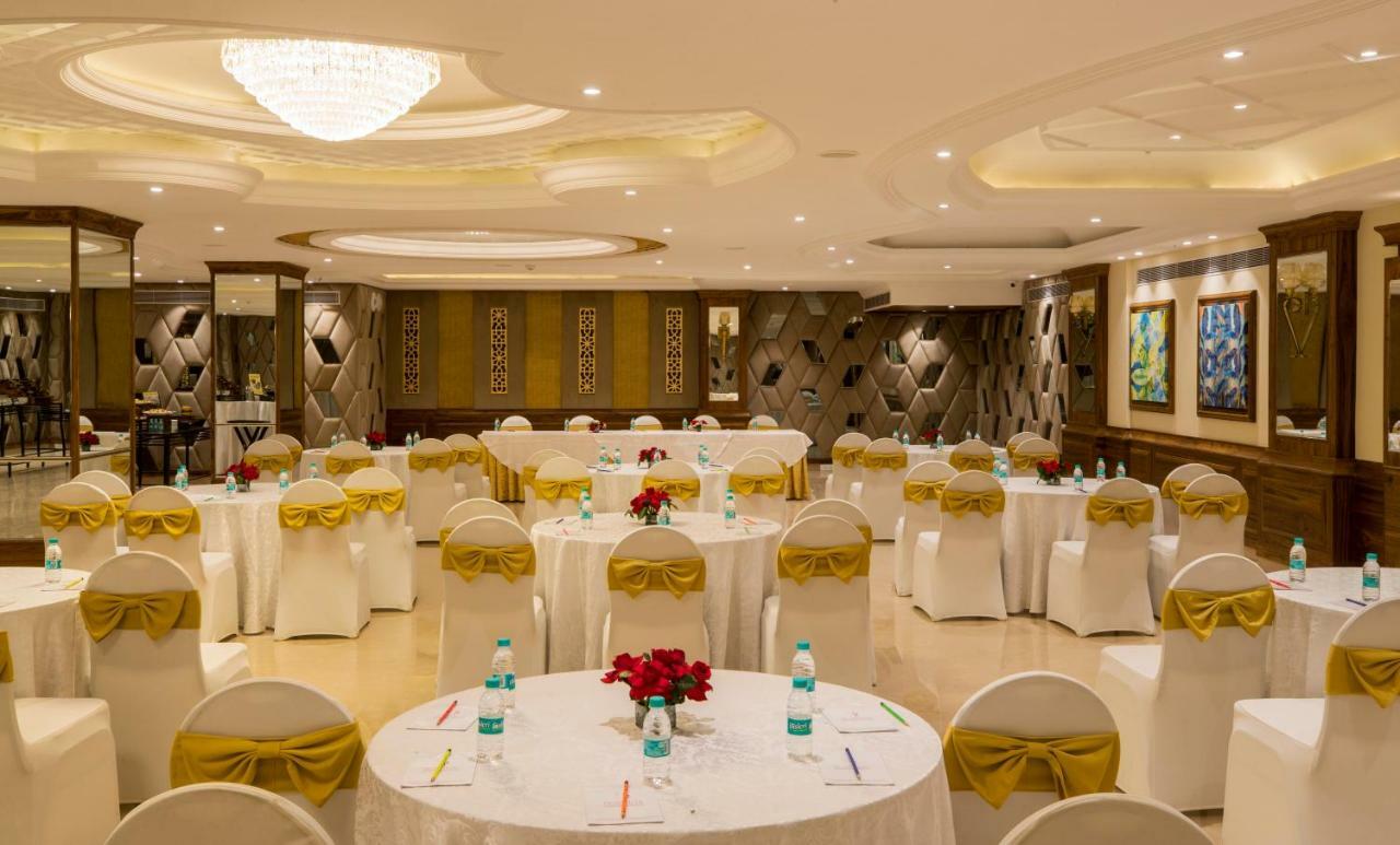 Regenta Central Cassia Zirakpur Chandigarh Exterior foto