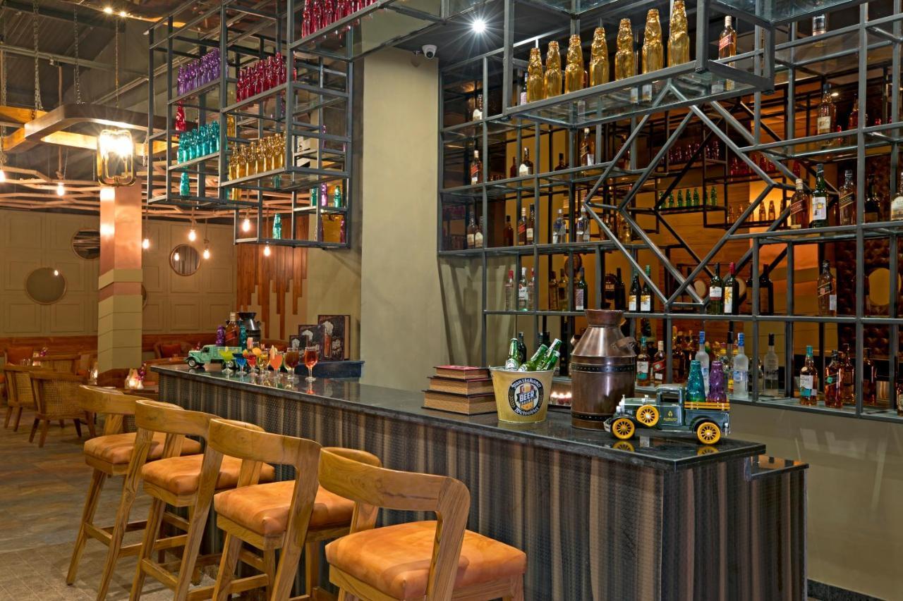 Regenta Central Cassia Zirakpur Chandigarh Exterior foto